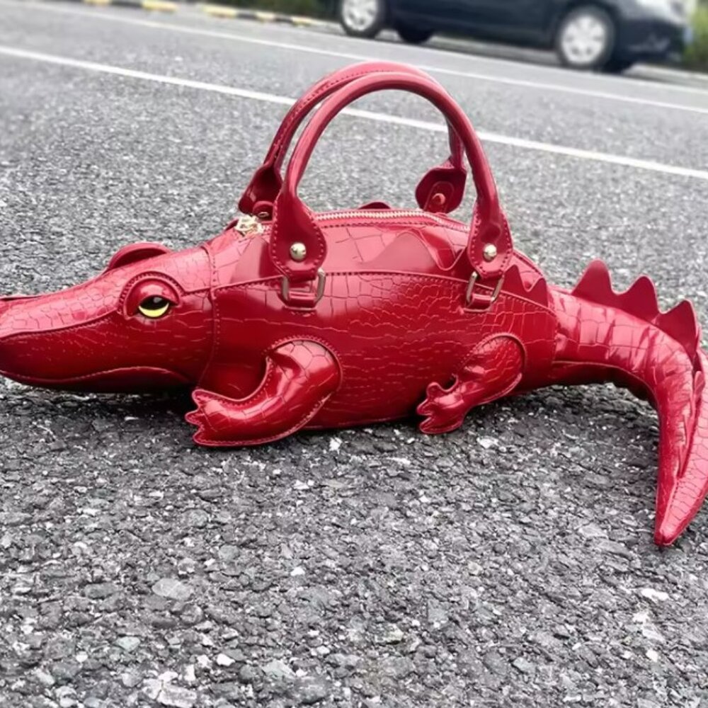 ❤️Red Crocodile Shaped Patent Leather Handbag w/strap  Best Mothers Day Gift! - Picture 7 of 7